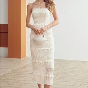♥️ White Midi Dress